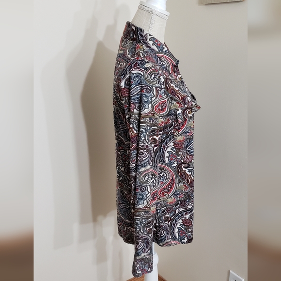 BCBG MaxAzria Women's Large blouse. - Picture 12 of 16